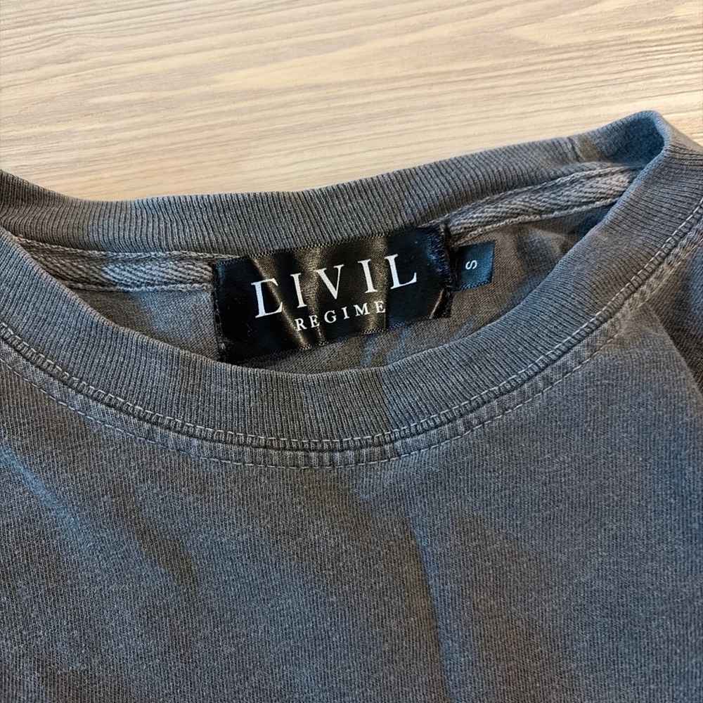 Civil Regime Crop Top - Picture 3 of 4